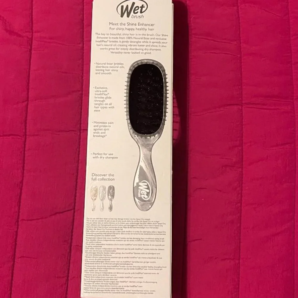 BRAND NEW ~ WET BRUSH ~ SHINE ENHANCER ~ WORKS WONDERS ON ALL HAIR TYPES!